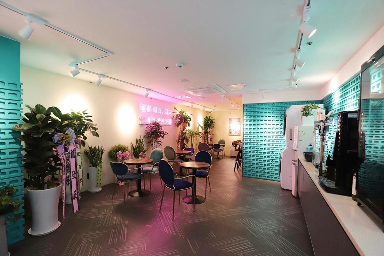 Hotel In Cafe Doksan Seul Zewnętrze zdjęcie