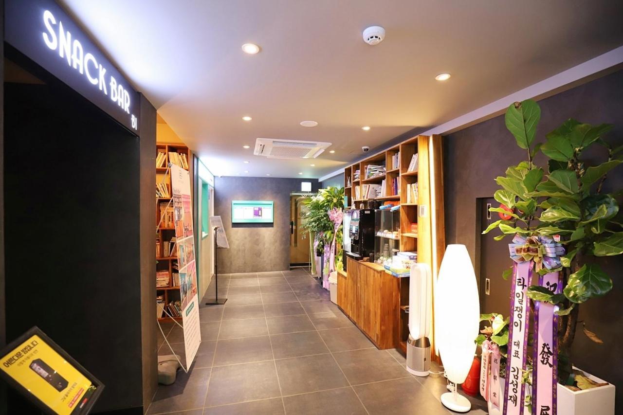 Hotel In Cafe Doksan Seul Zewnętrze zdjęcie